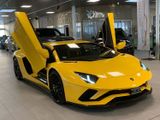 Lamborghini Aventador S LP740 Full Carbon - Lamborghini Aventador mit Benzin-Antrieb