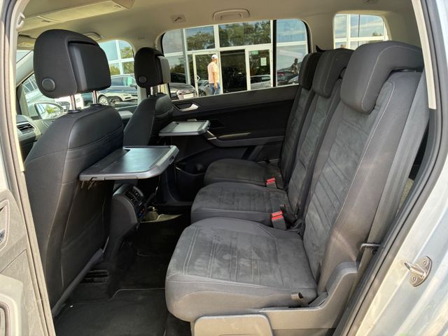 Fahrzeugabbildung Volkswagen Touran 2.0 TDI Comfortline>AUT/AHK/ACC/PDC/SHZ<