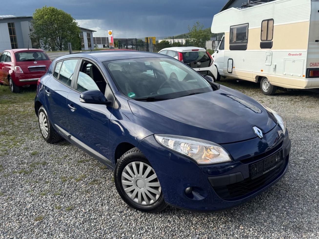Renault Megane III Lim. 5-trg. Expression 1,6 Klima TÜV