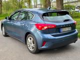 Ford Focus 125PS Cool & Connect - TÜV NEU! - Ford Focus: Ps