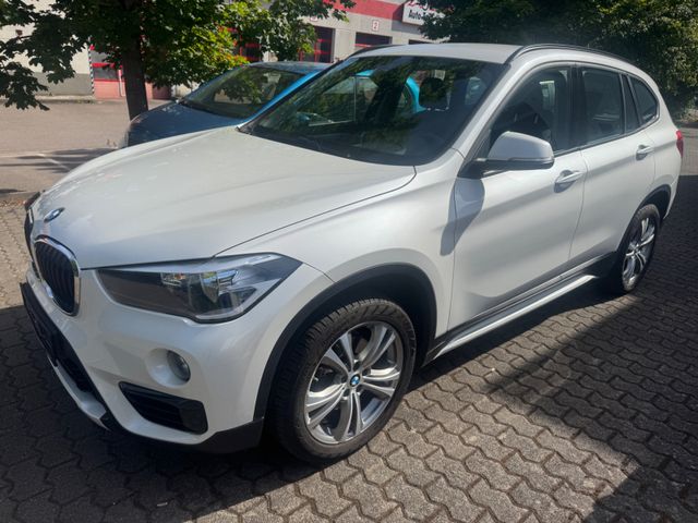 BMW X1 sDrive 18 i Sport Line Navi+Sitzheizung