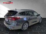 Ford Focus ST-Line Sportpaket Bluetooth Navi LED - mit Benzin-Antrieb: Grau, Kombi, Sportpaket