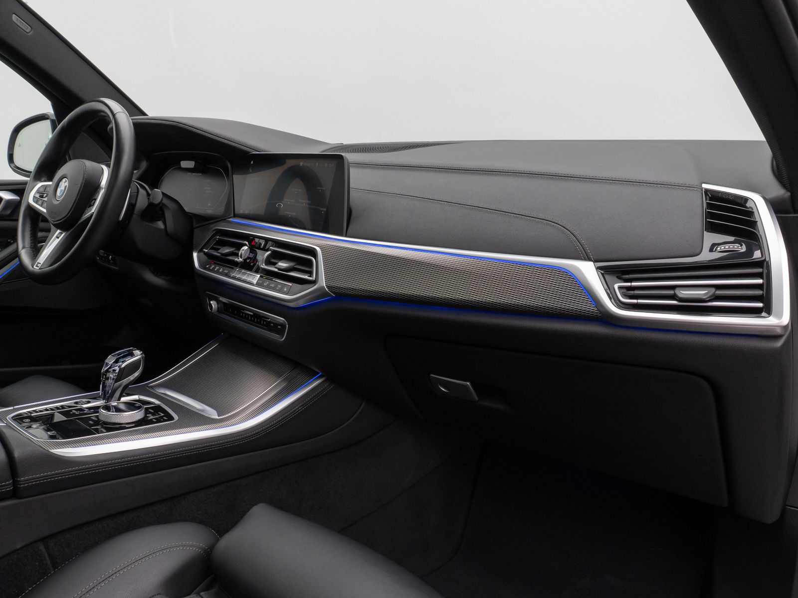 Fahrzeugabbildung BMW X5 M50d Panoram Laser 360°HUD H/K SoftCl AHK 22"