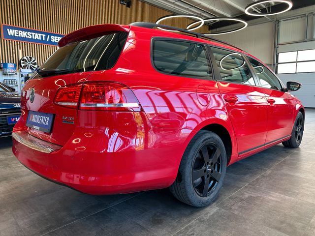 Volkswagen Passat *PANO*TEMPO*NAVI*PDC*AHK*