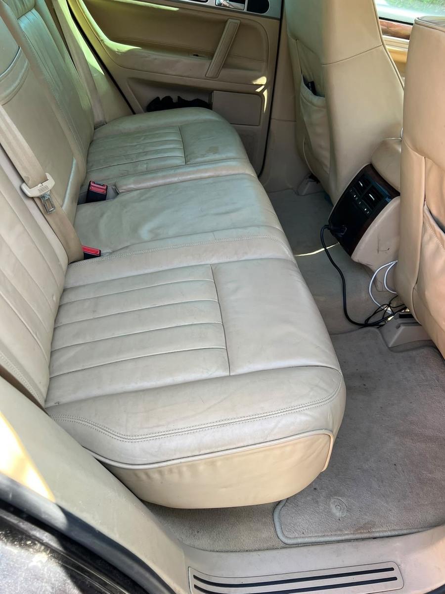 Volkswagen Touareg 2008 — photo 8