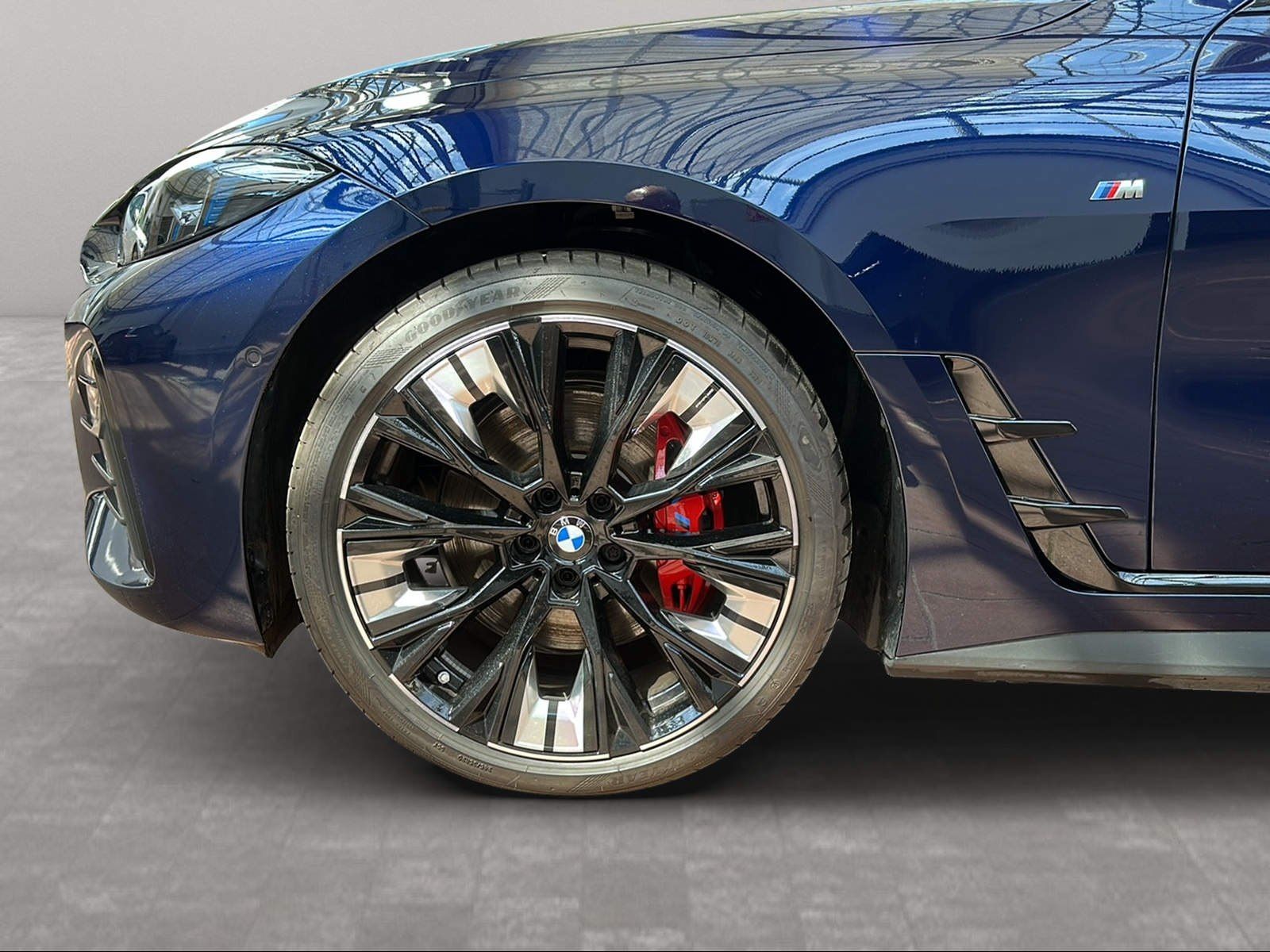 BMW i4 - Bild 12