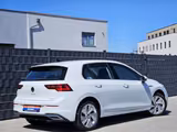 Volkswagen Golf VIII Highline 1.5 eTSI DSG FirstEdition ACC - Volkswagen Golf: Highline