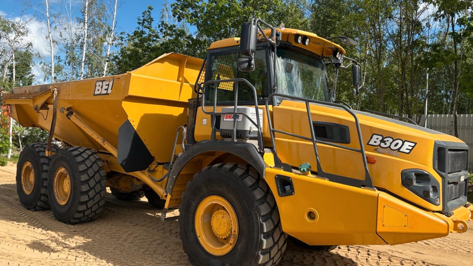 Bell BELL B30E 6X6 DUMPER  (25 28 30 35 300 725 730