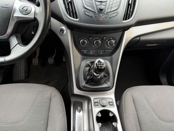 Ford Kuga - 11