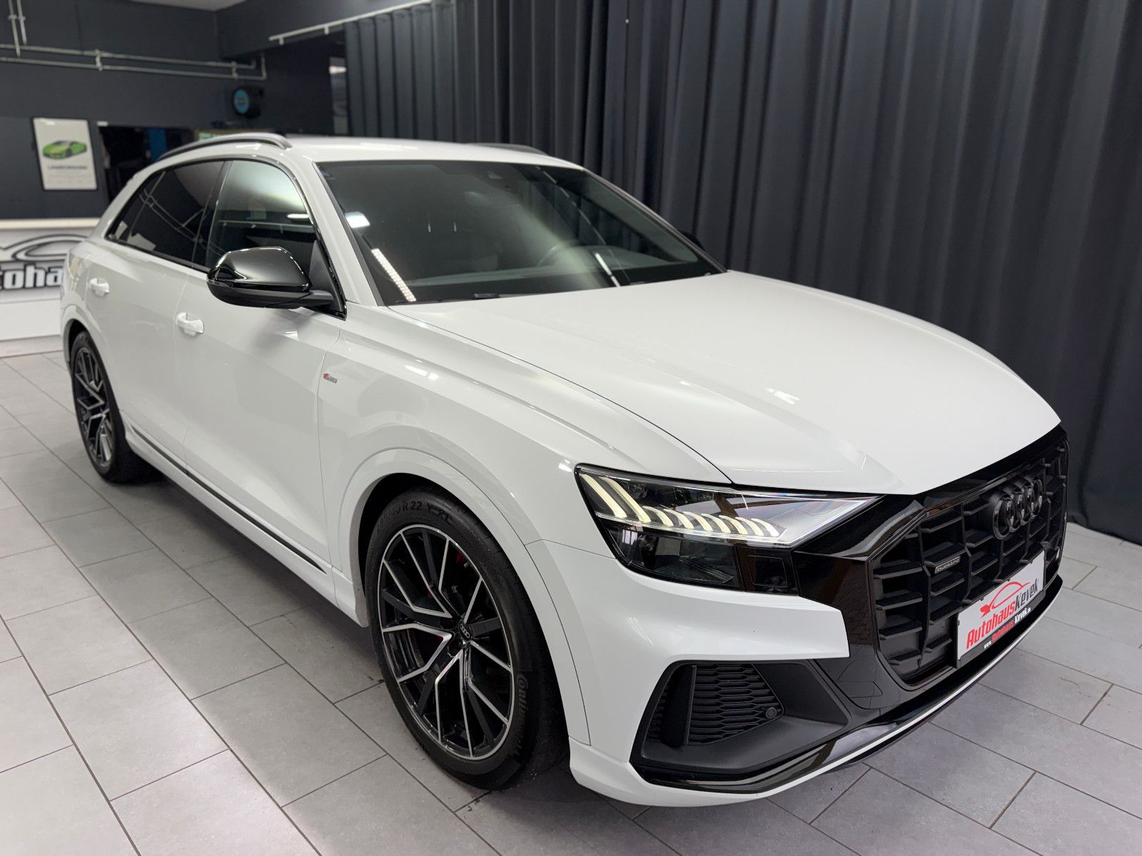 Fahrzeugabbildung Audi Q8 50 TDI quattro |MATRIX|AHK|LUFT