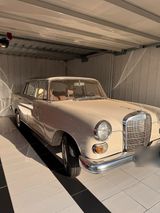 Mercedes-Benz MERCEDES 200D OLDTIMER - Mercedes-Benz aus 1966