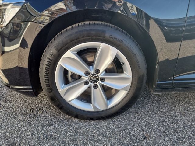 Fahrzeugabbildung Volkswagen Passat Variant 2,0 TSI DSG BUSINESS AHK EASY OPE