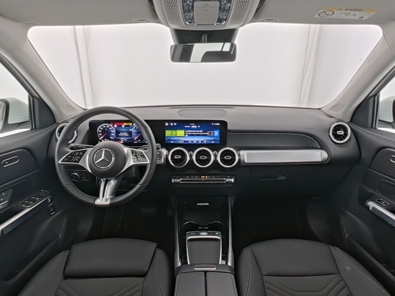 Fahrzeugabbildung Mercedes-Benz GLB 180 PROGRESSIVE*7-SITZER*APPLECAR-PLAY*KAMER