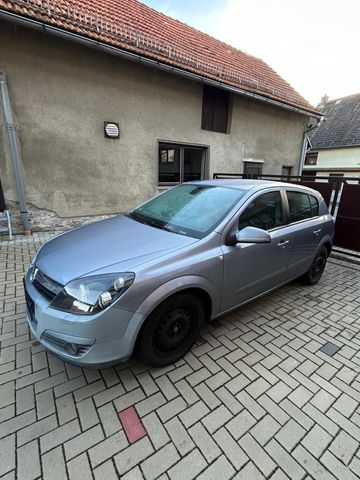 Opel Astra H 2004 ersatzteilspender