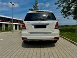 Mercedes-Benz GL 550 4MATIC  - Mercedes-Benz GL 500: 4matic