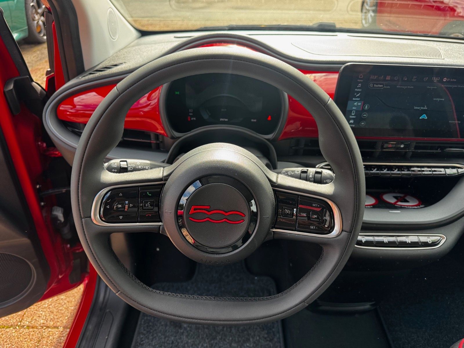 Fahrzeugabbildung Fiat 500e Red / Navi / Kamera / Sitzheizung