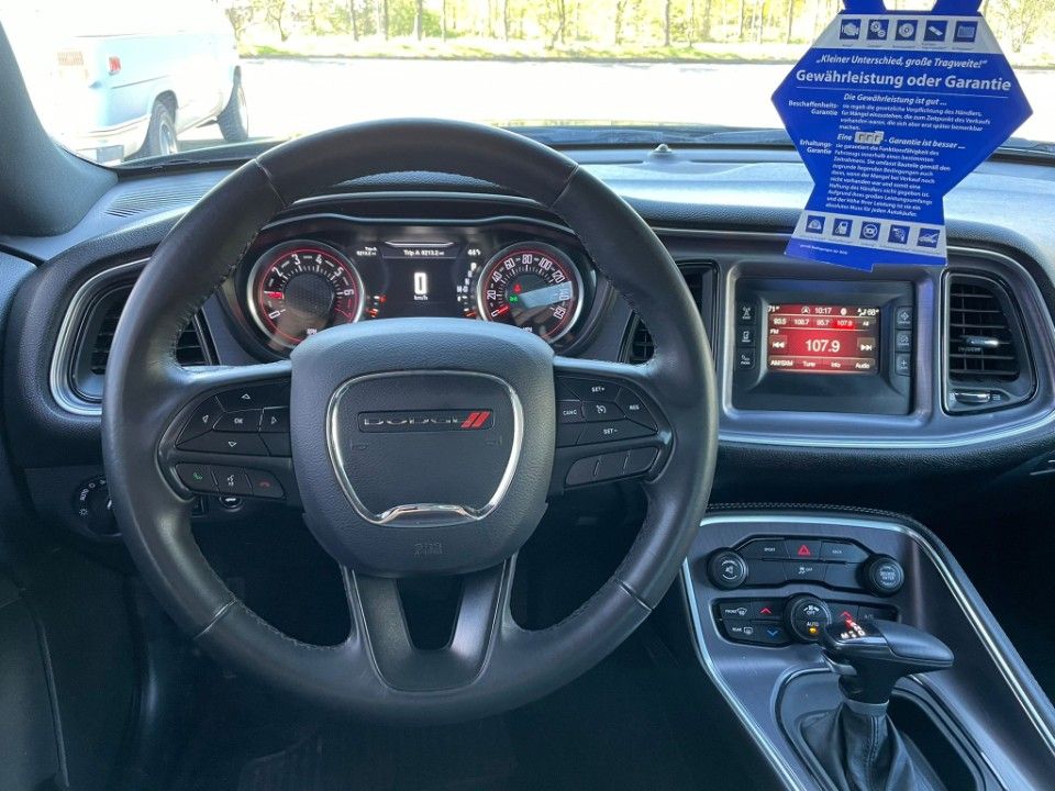 Fahrzeugabbildung Dodge Challenger 3.6 SXT 17 direkt aus USA importiert