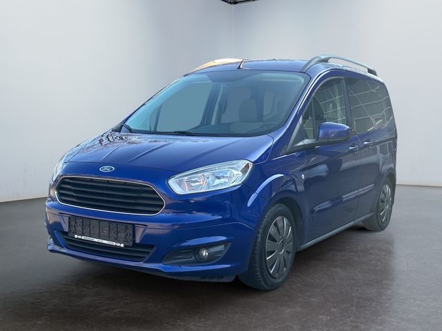 Ford Tourneo Courier Titanium