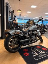 Harley-Davidson Breakout 117 FXBR / Werksgarantie 02/2028 - Harley-Davidson Breakout 117