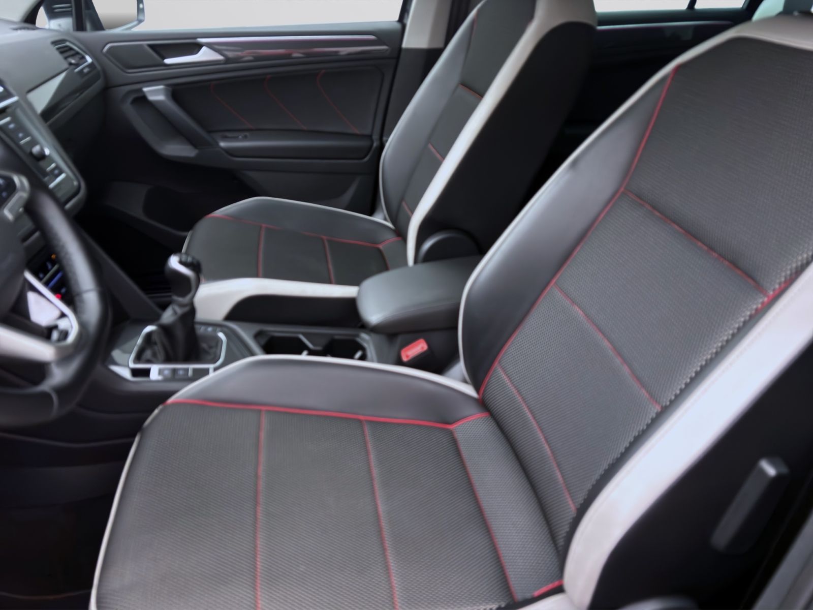 Volkswagen Tiguan - Bild 10