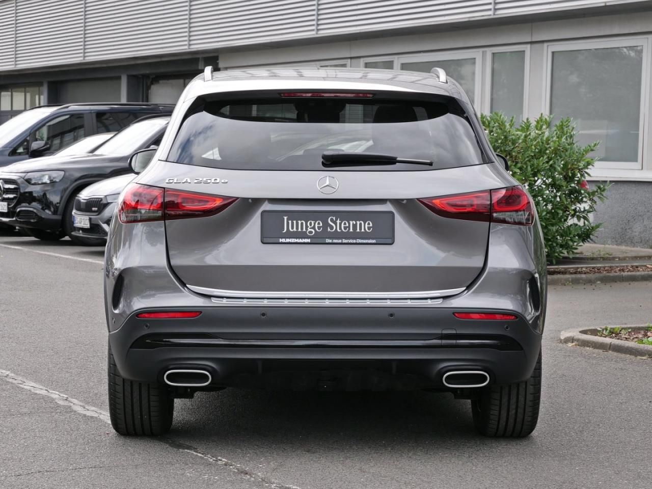Mercedes-Benz GLA 250 e AMG Night Panorama Distronic 360° HUD foto 4