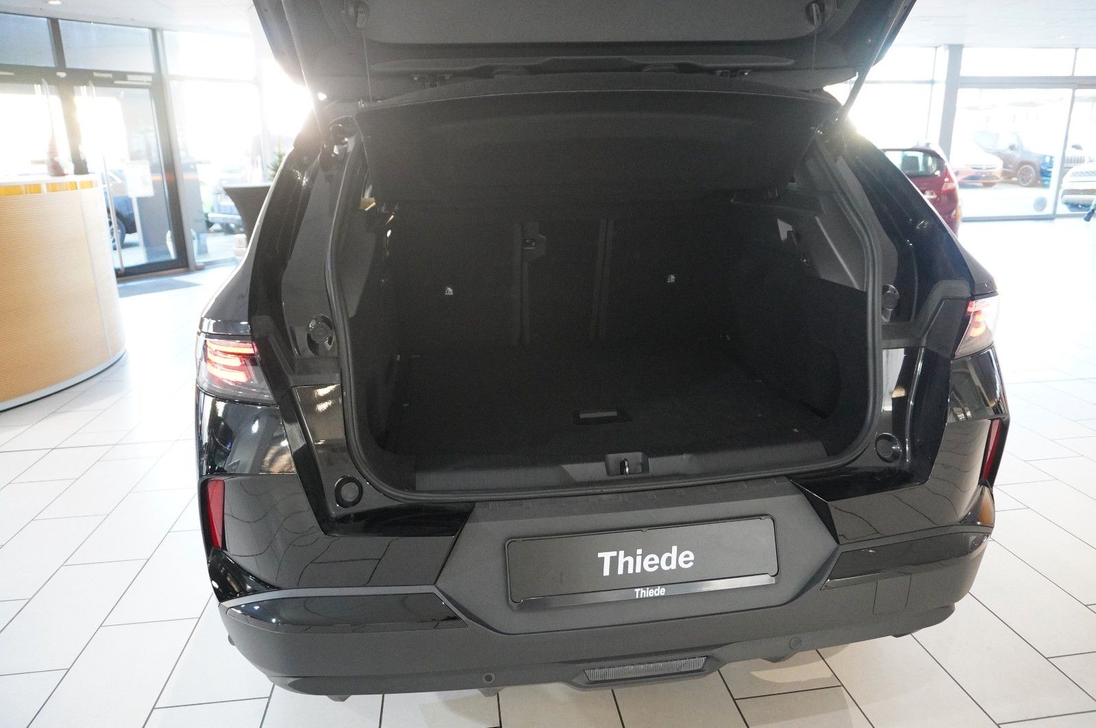 Fahrzeugabbildung Opel Grandland B 1.2 48V GS MHD LED-MATRIX/KAMERA/SHZ