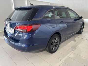 Fotografie des Opel Astra 1.5 D Sports Tourer 120 Jahre