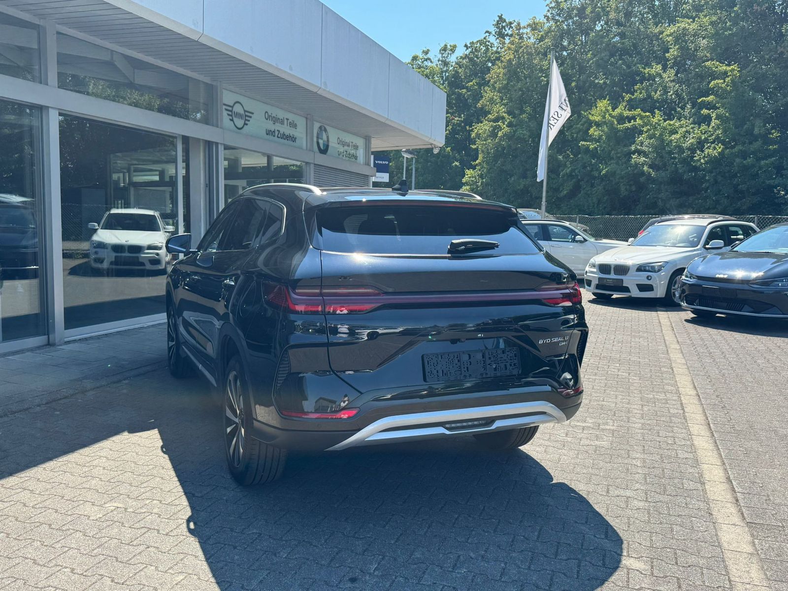 Fahrzeugabbildung BYD SEAL U DM-i PHEV PANO+HEAD+NAVI+LED+SHZ+360°+19"