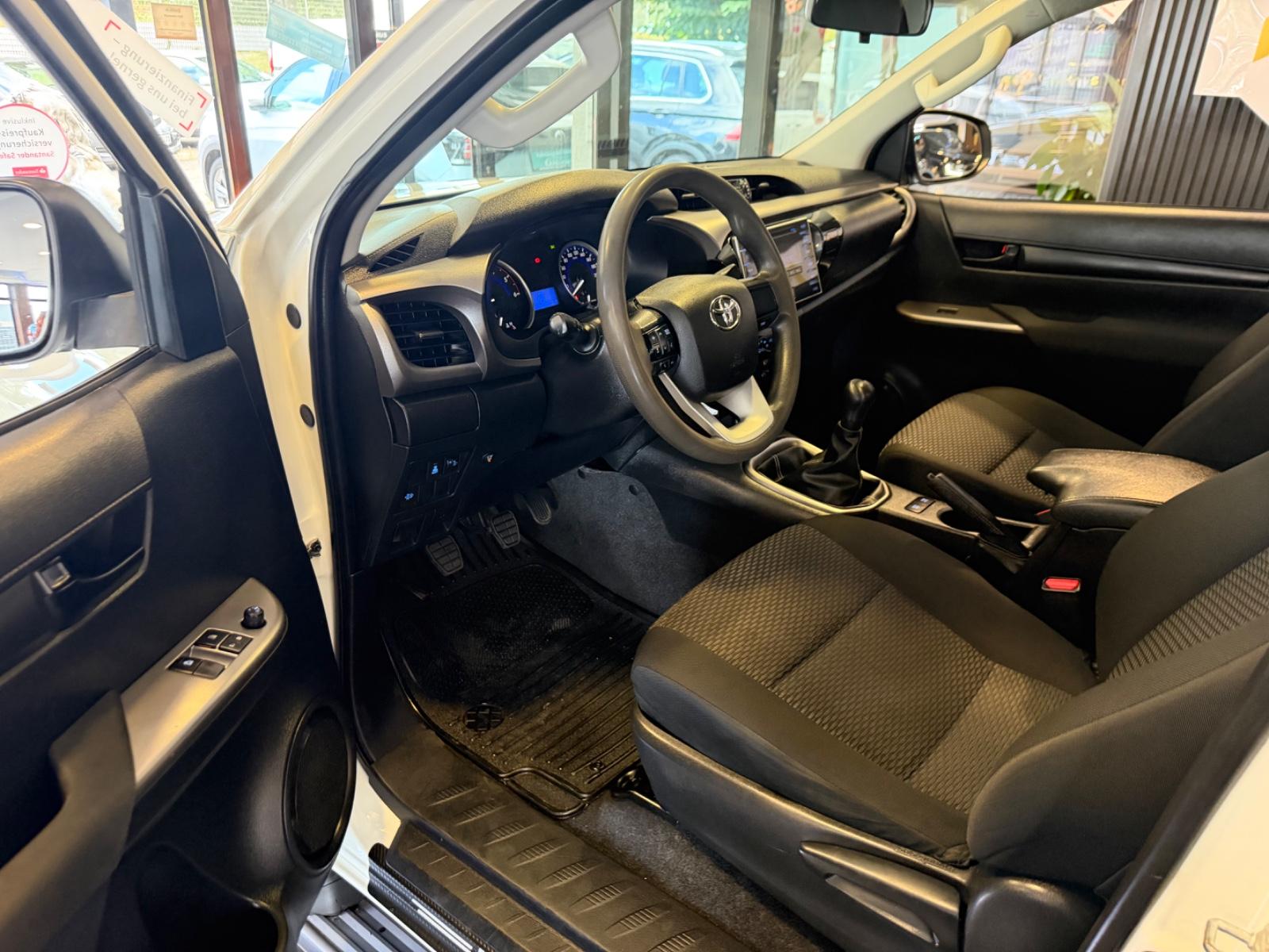 TOYOTA HILUX EXTRA CAB DUTY 4X4 - 150CH - HISTORIQUE ENTRETIEN COMPLET - 2EME MAIN