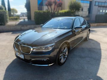 BMW 730 - 7