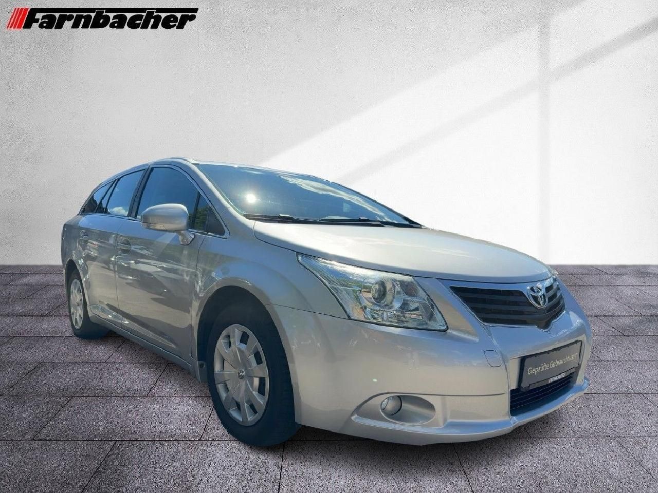 Fahrzeugabbildung Toyota Avensis 1,8 Kombi Multidrive S Sol*