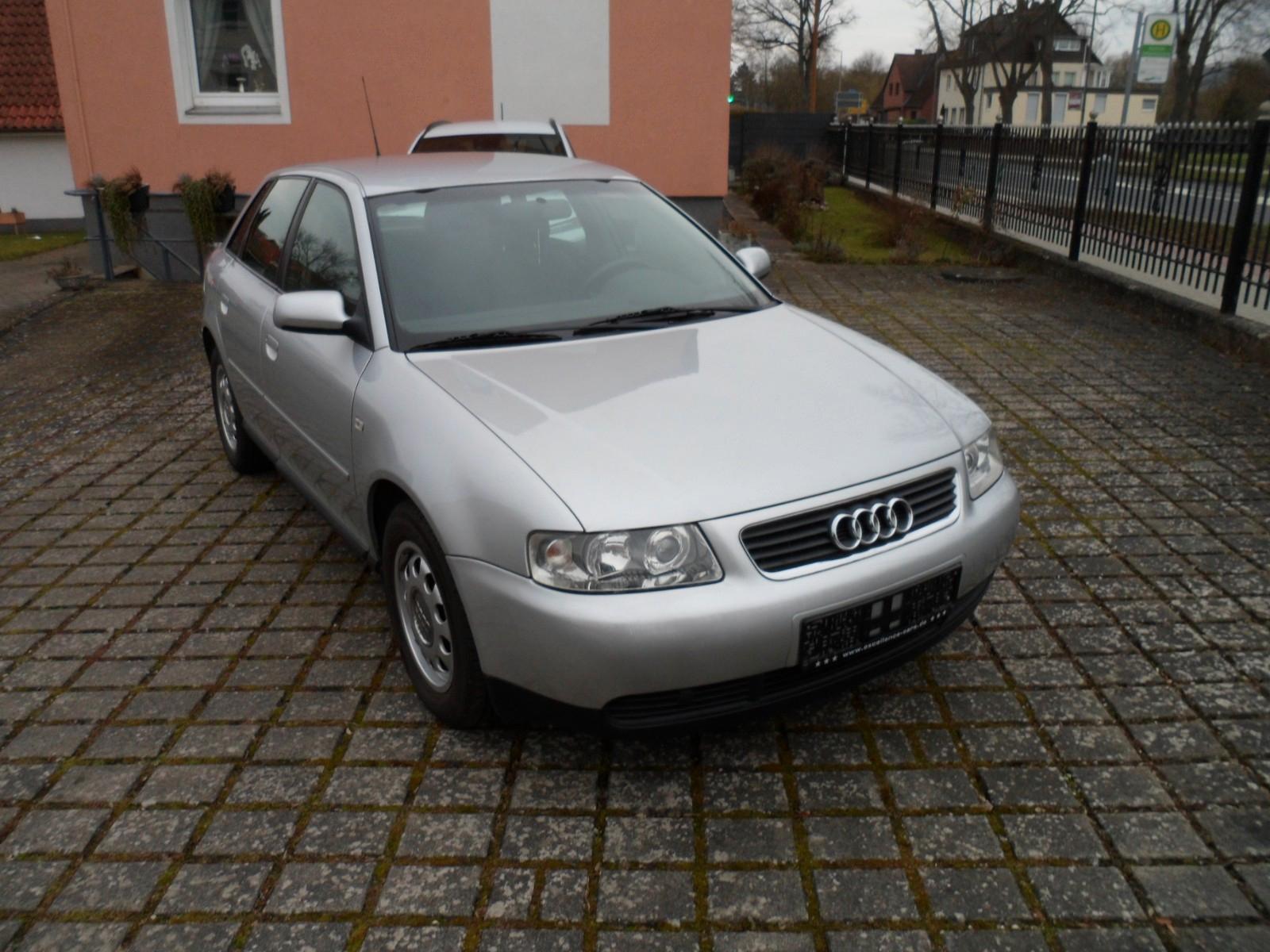 Audi A3 1.6 Attraction