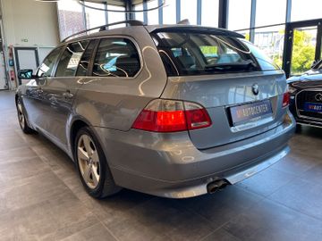 BMW 530 Touring 530d xDrive *HUD*NAVI*LEDER*PANO*SZH