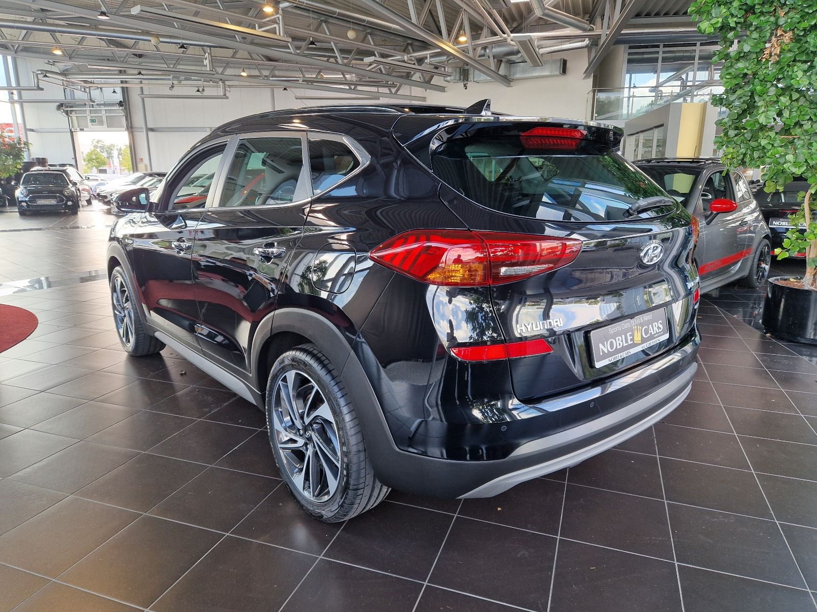 Fahrzeugabbildung Hyundai TUCSON Premium Mild-Hybrid 4WD PANO 360° LEDR