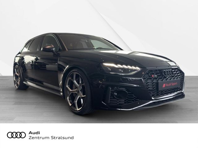 Audi RS 4 Avant Audi RS 4 Avant edition 25 years 346(