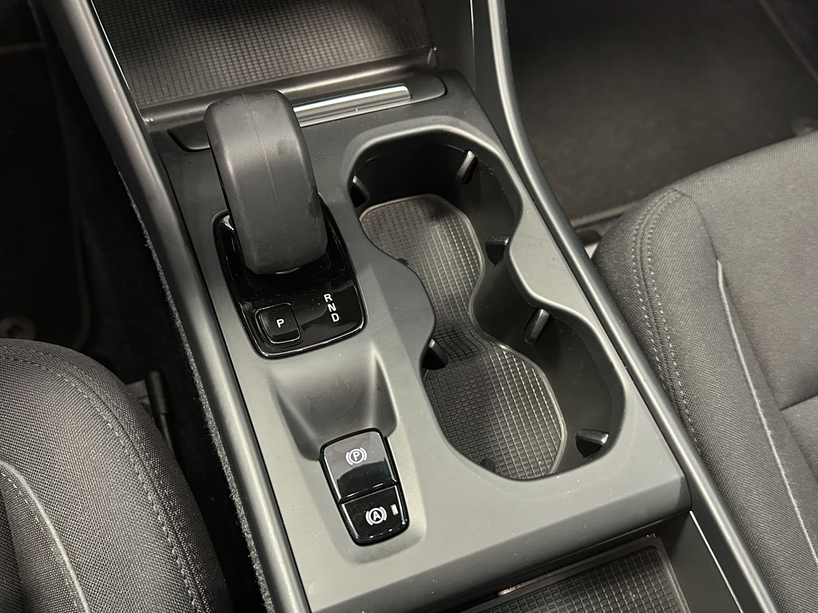 Volvo XC40 Inscription Plug-In ACC AHK Harman K CAM foto 23
