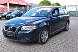Volvo V50 Kombi 2.4i Momentum - Volvo V50 mit Benzin-Antrieb