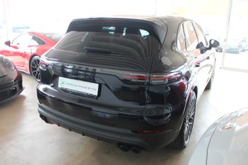 Porsche Cayenne - 5