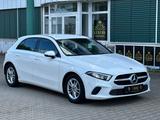 Mercedes-Benz A 180 Kamera* PDC* KLIMA* 1 HAND* FINANZIERUNG