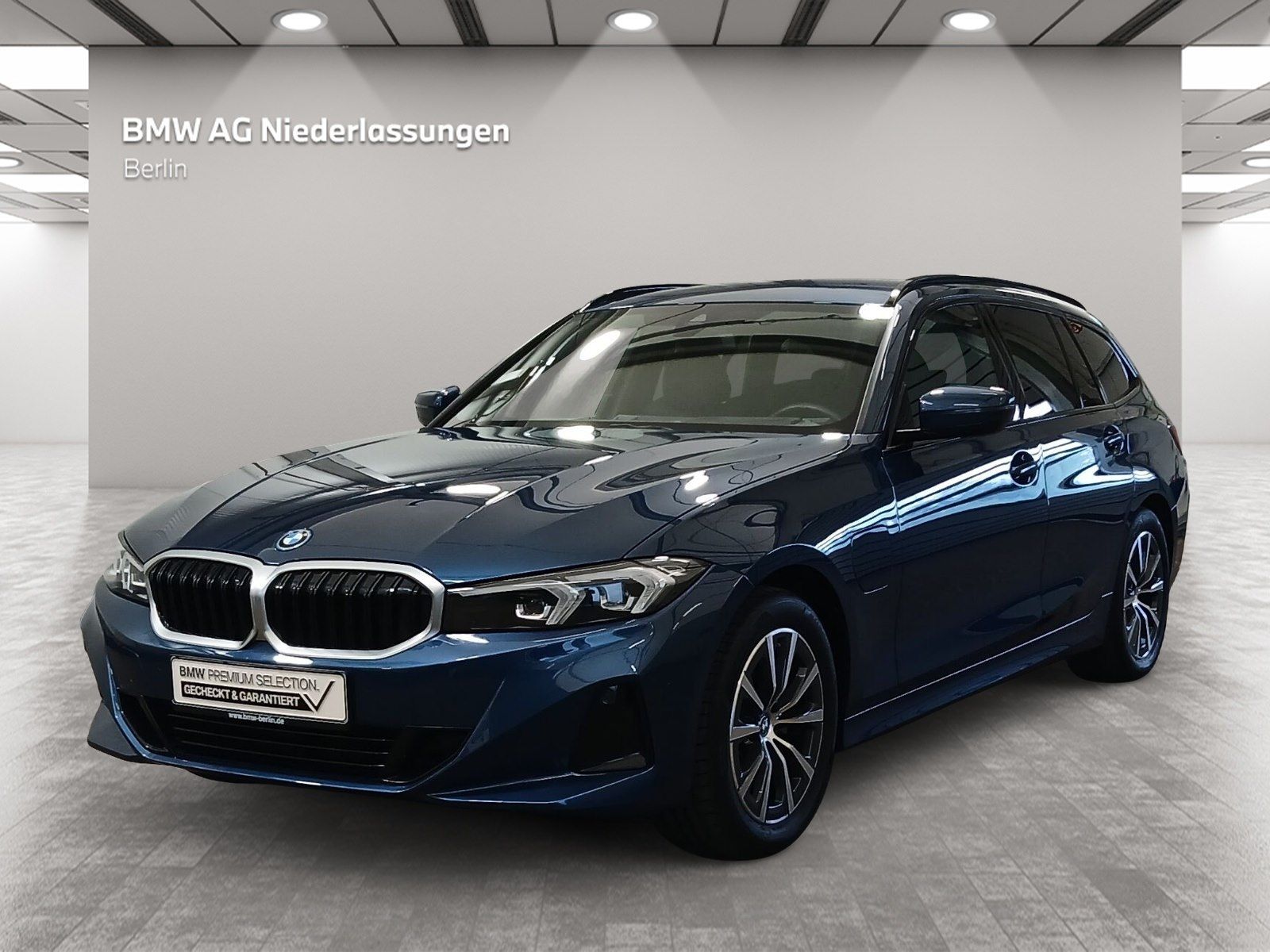 BMW 330e xDrive Touring LiCoProf HiFi Sportsitze