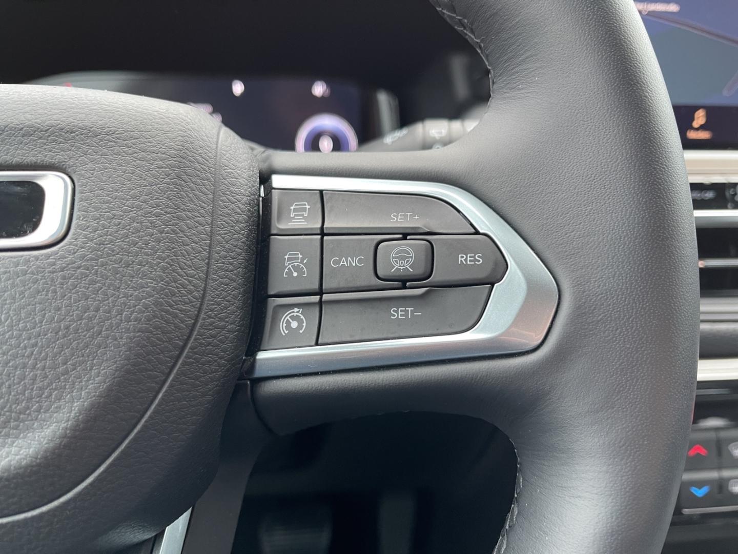 Jeep Compass High Altitude Hybrid+KAMERA+NAVI+PDC+SHZ