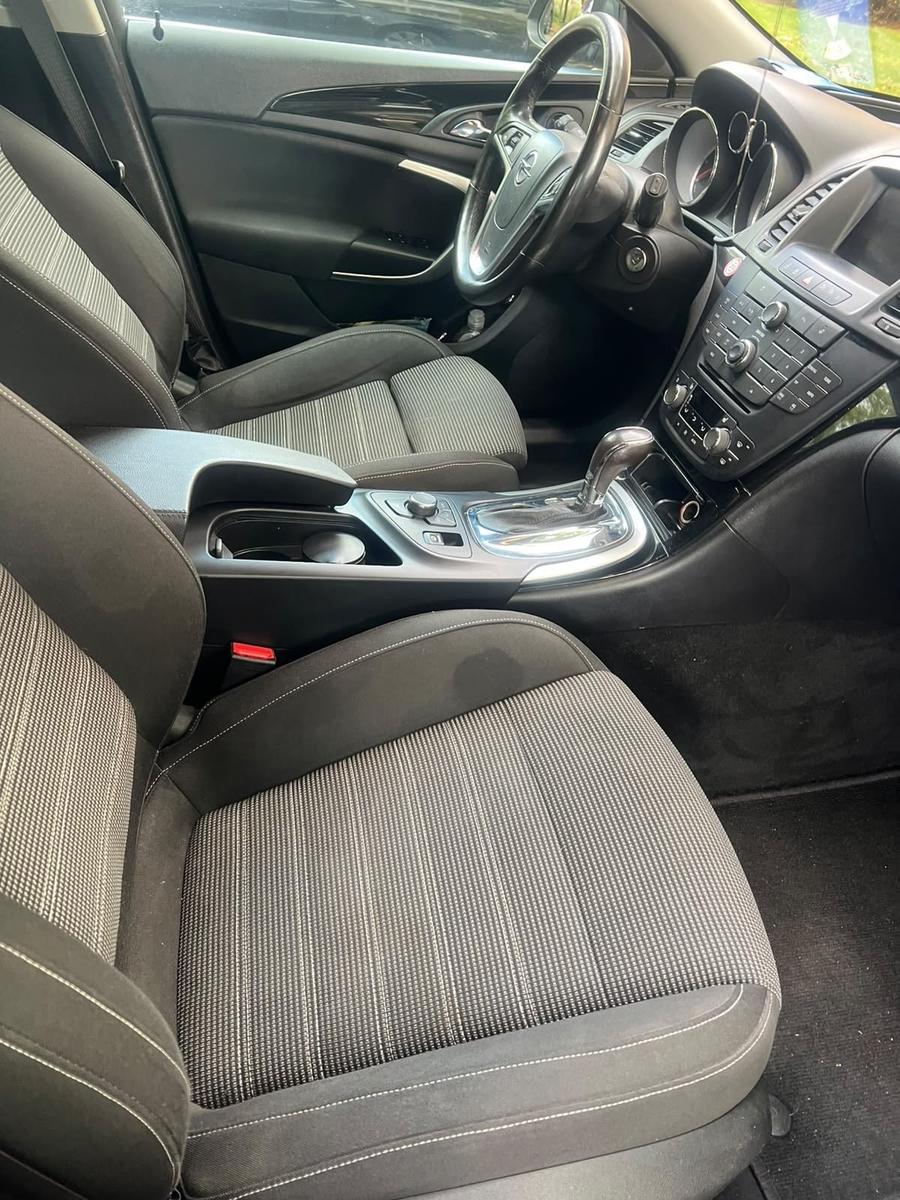 Opel Insignia 2012 — photo 11