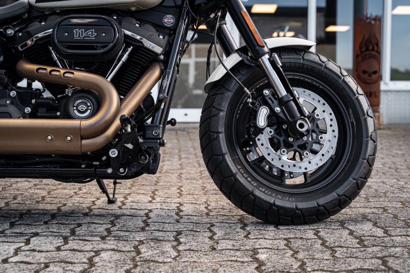 Fahrzeugabbildung Harley-Davidson FAT BOB 114 cui SOFTAIL - JEKILL & HYDE