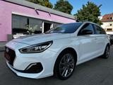 Hyundai i30 cw Passion Plus "KAMERA"PDC"NAVI"SH"LHZ" - Hyundai i30: Passion