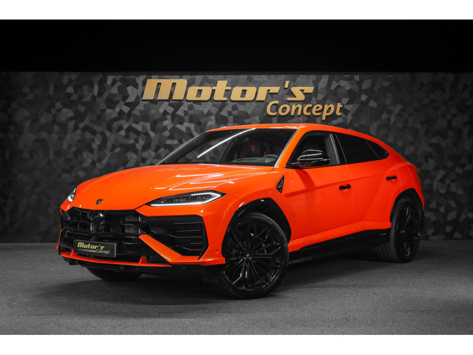 Lamborghini Urus SE - ARANCIO EGON