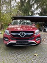 Mercedes-Benz GLE 500 4MATIC - - rote Mercedes-Benz GLE-Klasse