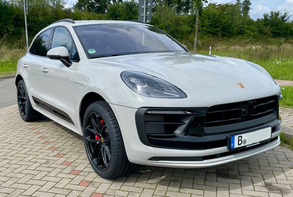 Image of Porsche Macan