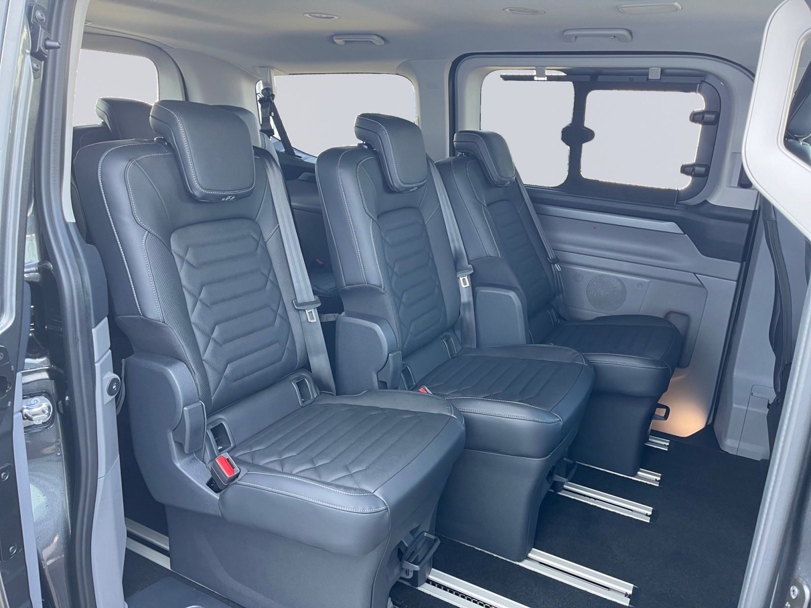 Ford Tourneo Custom - Bild 8
