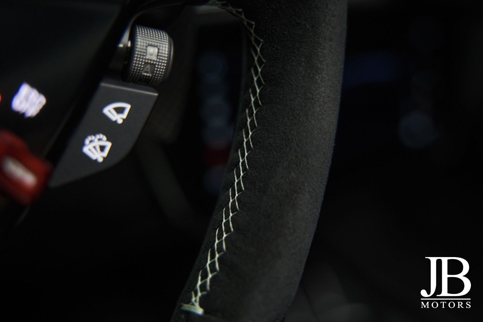 Fahrzeugabbildung Ferrari 12Cilindri Spider Racing Seats Lift LED Carbon