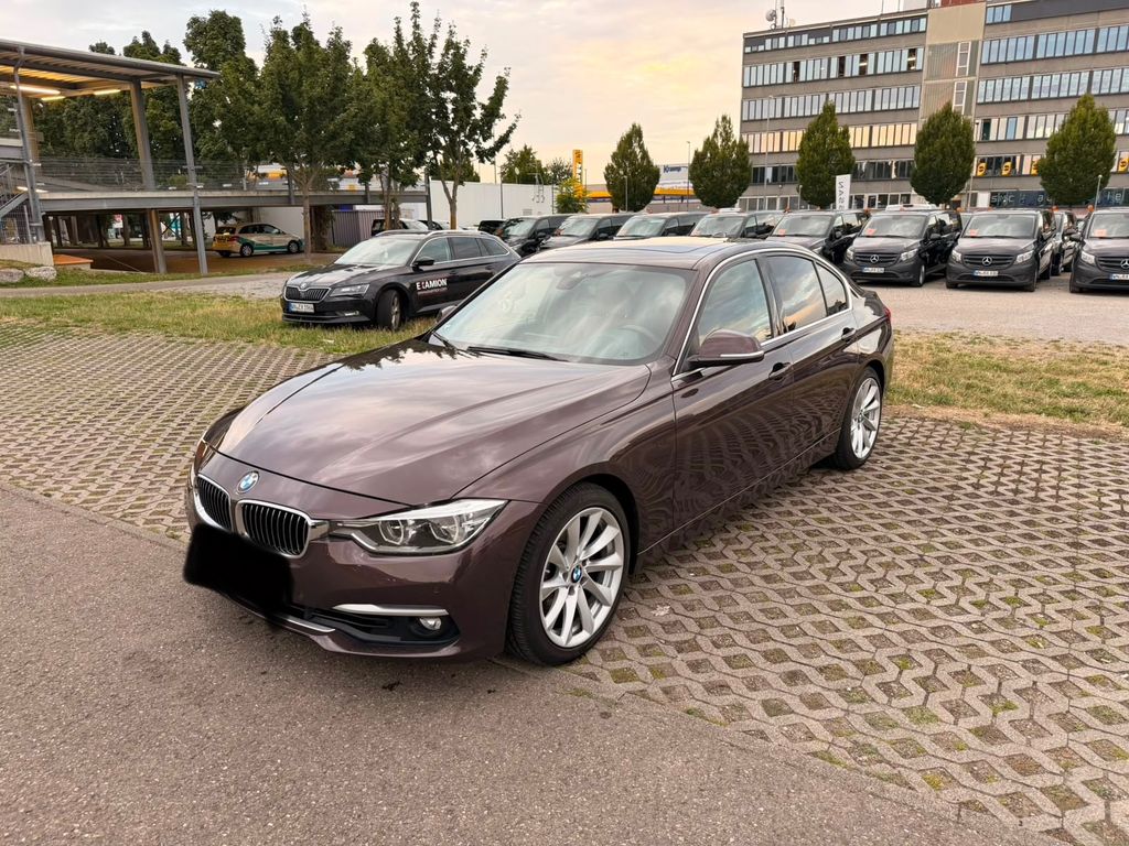 Image of BMW 330